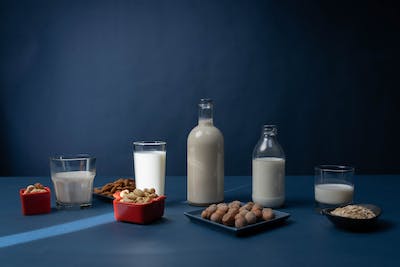 A Complete Guide to Non-Dairy Milk Alternatives with erpnext - Cover Image